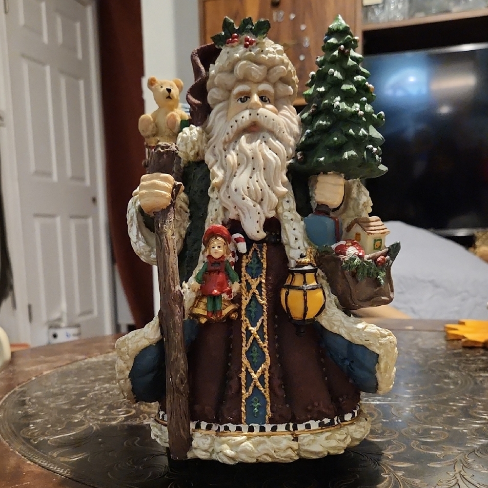 Holiday Santa Figurine with Tree and Gifts